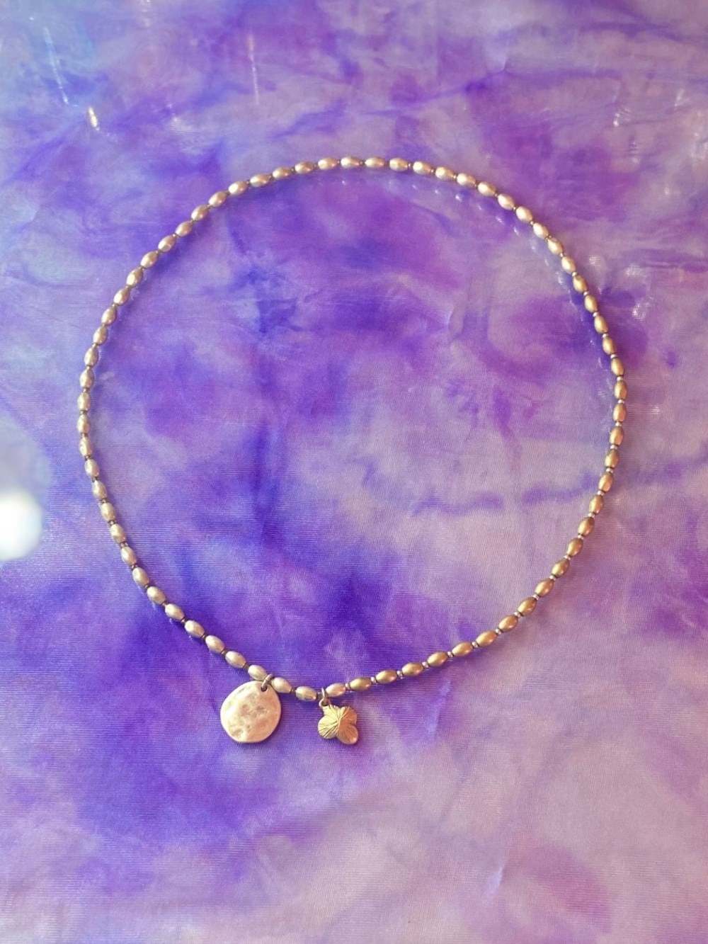 Shell Bohemian Glam Necklace Gold Neutral Tone Elastic Shabby Chic Style Jewelry